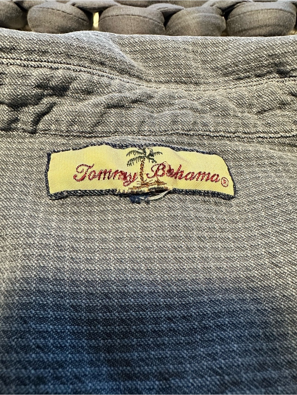 Vintage Tommy Bahama Gray Textured Button-Up Shirt Men’s L Long Sleeve Y2K - Picture 5 of 11